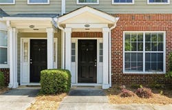 2086 Del Lago Circle, Kennesaw, GA 30152