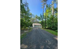 39 Pond Road, New Gloucester, ME 04260