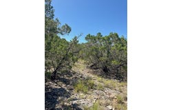 3835 Bluff Creek Rd, Leakey, TX 78873