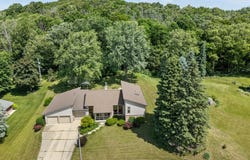 540 Werner Dr, Kewaskum, WI 53040