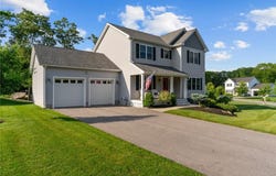 25 Ironwood Drive, Coventry, RI 02816