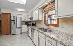 26939 Tall Oaks Trail, Olmsted Falls, OH 44138
