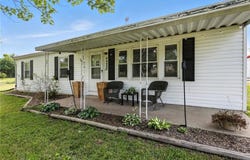11123 C Highway, Richmond, MO 64085