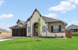 304 Alina Street, Burleson, TX 76028