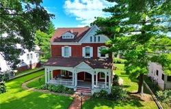 320 Parallel Street, Atchison, KS 66002