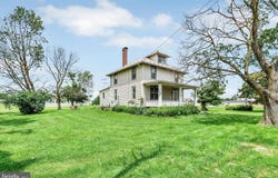 5694 HANOVER ROAD, HANOVER, PA 17331