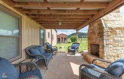 2574 County Rd 162, Ovalo, TX 79541