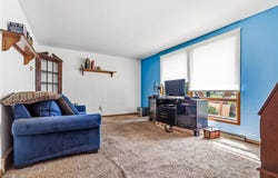 277 Devinney Avenue, Louisville, OH 44641