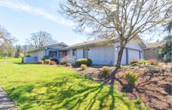 111 Black Oak Street, Grants Pass, OR 97527