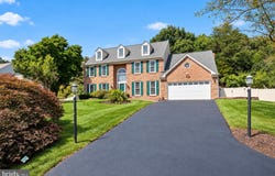6747 JADE POST Lane, CENTREVILLE, VA 20121