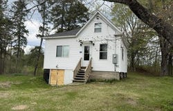 33 River Road, Oakfield, ME 04763