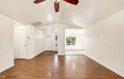23 Devonwood Court, Eagle Point, OR 97524