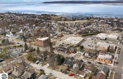 312 GROVE, PETOSKEY, MI 49720