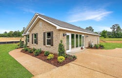 204 RAULSTON DR, Byram, MS 39272