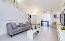 370 SE 2nd Ave, Deerfield Beach, FL 33441