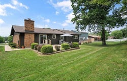 9263 Cinnabar Drive, St Louis, MO 63126