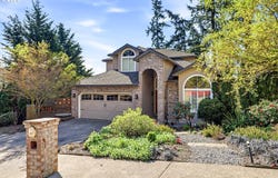 8550 SW ROGUE Ln, Wilsonville, OR 97070
