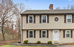 35 Wood Ave, North Andover, MA 01845