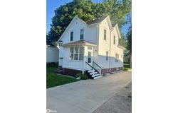 210 2nd Street, Manning, IA 51455