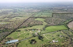 4420 State Route Dd, Willow Springs, MO 65793