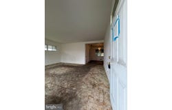 6402 MCCLEAN BLVD, BALTIMORE, MD 21214