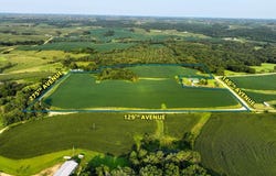 129th Avenue, Zwingle, IA 52079