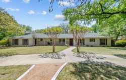 3620 Sunset Lane, Dalworthington Gardens, TX 76016