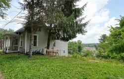 133 Summit Avenue, Cambridge, OH 43725