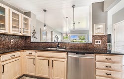 927 W Savidge Street, Spring Lake, MI 49456