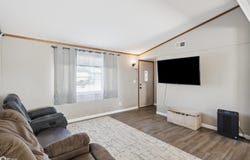 176 Lakeview Dr., Wataga, IL 61488