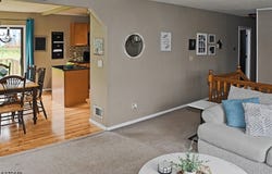 34 Mitchell Rd, Hackettstown Town, NJ 07840-2541