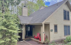 422 Oak Court, Tannersville, PA 18372