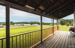 22891 Vinyard Road, Cuba, MO 65453