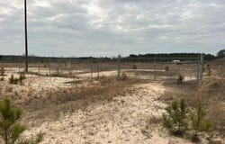 CRUMBLY RD, LAUREL, MS 39443
