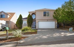 1905 Mendius, Los Alamos, NM 87544