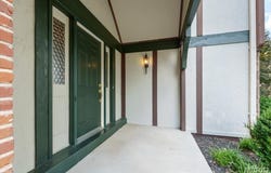 15693 Dresden Lake Court, Chesterfield, MO 63017