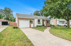 1734 Den Hertog Street SW, Wyoming, MI 49519