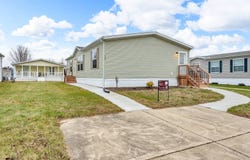 544 Roslyn, Temperance, MI 48182