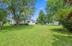 44 Viola Drive, Wright City, MO 63390