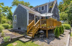 5 Canary Street, Sandwich, MA 02563