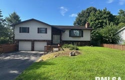 1000 E WASHINGTON Street, Riverton, IL 62561