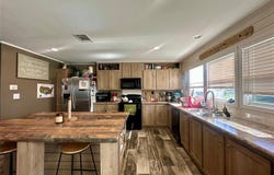 420 N College Street, Cordell, OK 73632