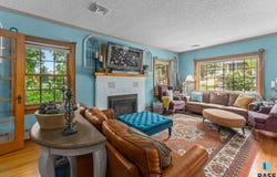 300 E Stearns Ave, Chamberlain, SD 57325
