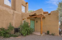 322 Magdalena Road, Santa Fe, NM 87501