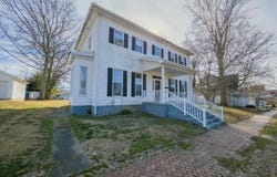 223 E 3rd Street, Mount Carmel, IL 62863