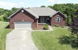 140 Vintage Pl, Taylorsville, KY 40071