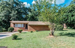 2248 Ollie, Macon, GA 31217