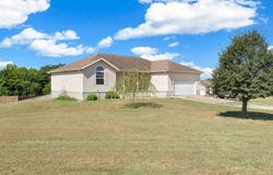 68 Sunnybrook Circle, Fair Grove, MO 65648