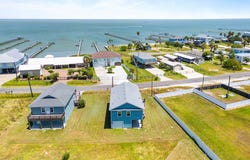 41 Copano Ridge Rd, ROCKPORT, TX 78382