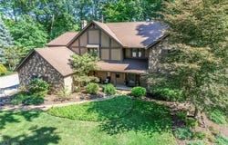 169 Plymouth Drive, Bay Village, OH 44140